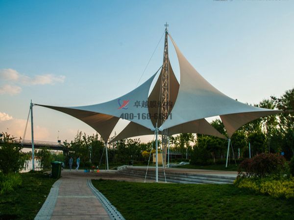 衡陽張拉<font color='red'>膜結構景觀</font>設計施工【案例圖片】 　　