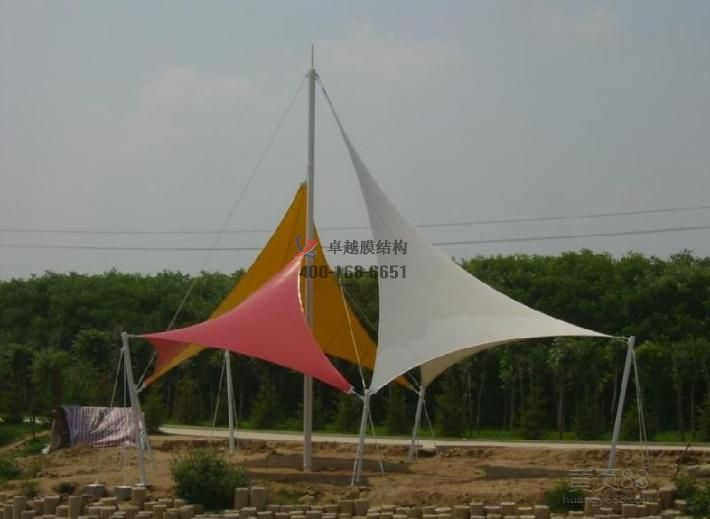 荊門張拉<font color='red'>膜結構景觀</font>小品【案例圖片】 　　