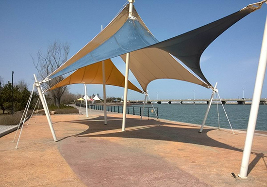 網球場膜結構的特性與壽命